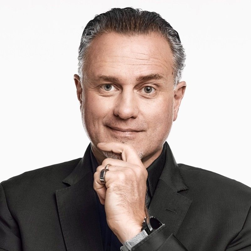 Dr. Olaf Groth